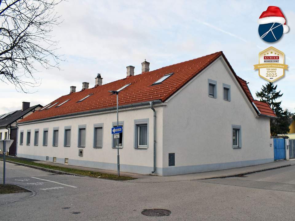 Kleines Zinshaus mit 4 Wohnungen mitten in Wiener Neustadt!