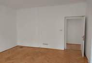 Zentrale 4-Zimmer-Wohnung mit Balkon und perfekter Infrastruktur