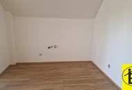 15444 Ortsrandlage! Große Terrasse! Neu saniert!