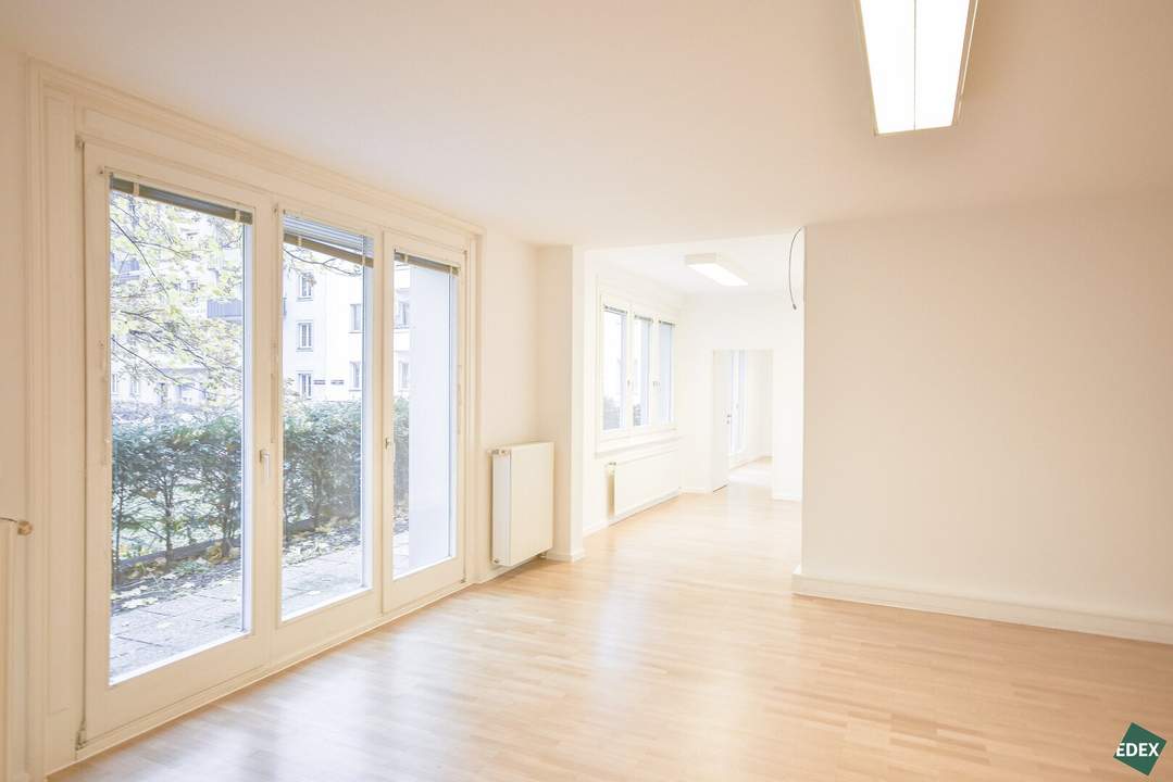 Großes Büro Nähe Stadtpark