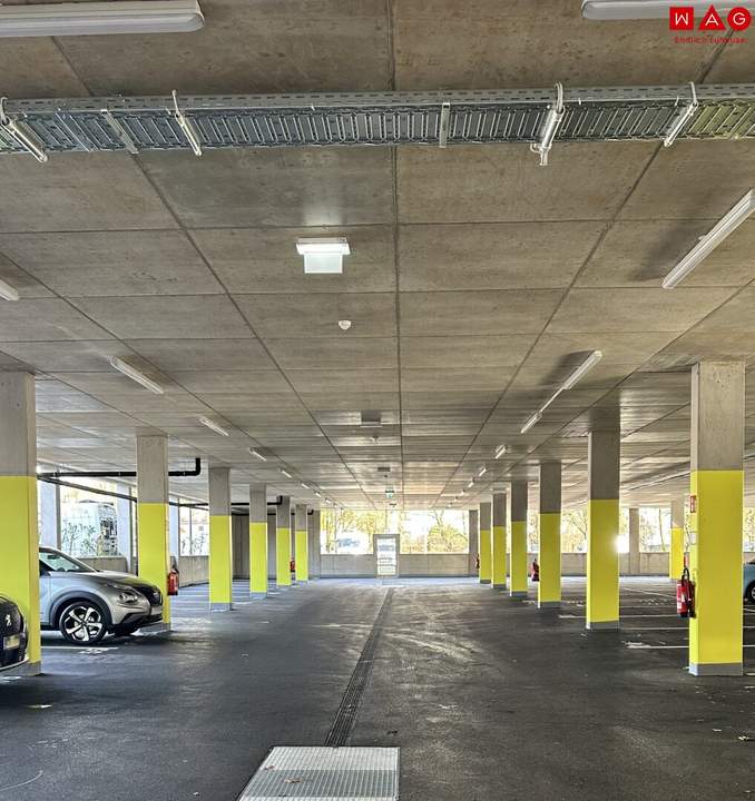 Sichern Sie sich jetzt Ihren witterungsgeschützten sicheren Autoabstellplatz im neuen Parkdeck in der Albert-Schöpf-Straße! Mobilitätsverteiler und Behinderten-Parkplätze vorhanden – nur noch wenige Plätze verfügbar!