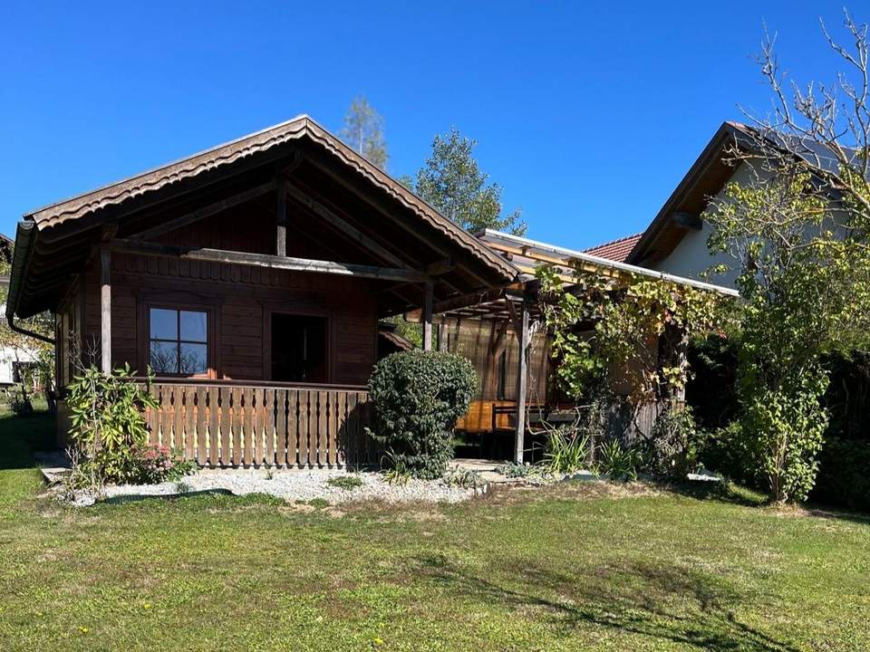 Ein kleines Paradies - Baugrundstück ohne Bauzwang mit Gartenhütte