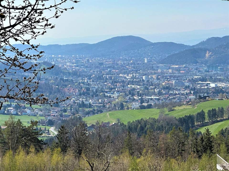 Traumhaftes Grundstück mit Panoramablick: Ihr neues Zuhause am Zösenberg