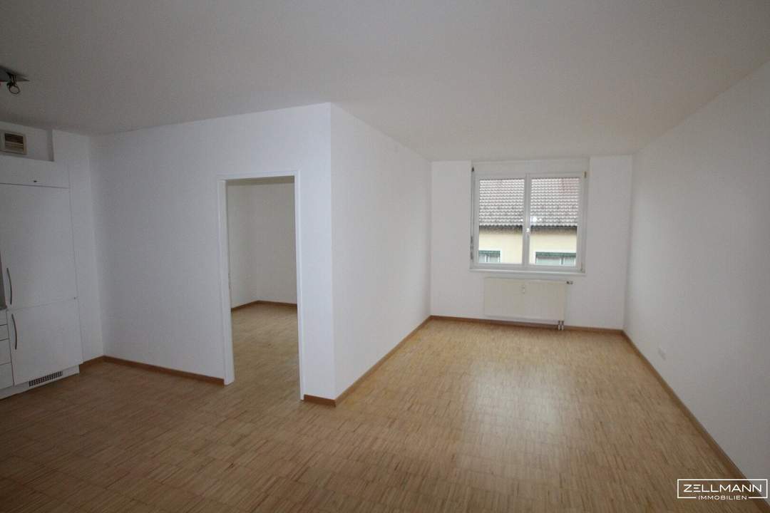 „Perfekt geschnittene Wohnung mit Garagenplatz und U6-Anbindung“ | ZELLMANN IMMOBILIEN