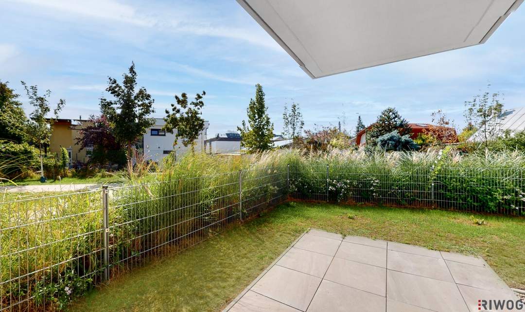 SONNIGE und RUHIGE GARTENWOHNUNG // perfekte Ausrichtung // Tiefgaragenstellplatz
