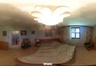 Gemütliches Einfamilienhaus mit drei Nebengebäuden in Waldrandnähe