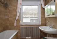 Haus mit Sanierungsbedarf auf großem Grundstück in Leiben