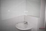 Helle 1-Zimmerwohnung mit Loggia in ruhiger Lage (Mietbeginn 01.04.2026)