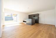 142 m² WOHNFLÄCHE – NEUWERTIG – SOFORT VERFÜGBAR! Luxuriöses Wohnen über zwei Etagen mit Designerküche, Garten und Carport in grüner Ruhelage!