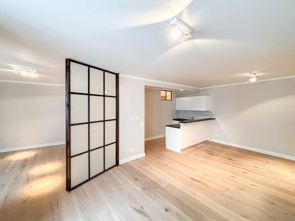 Sonnige Neubauwohnung im Palais Rohan