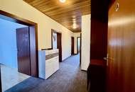 *** Helle Erdgeschosswohnung mit Balkon, 2 Schlafzimmern &amp; viel Potenzial in Langenwang ***