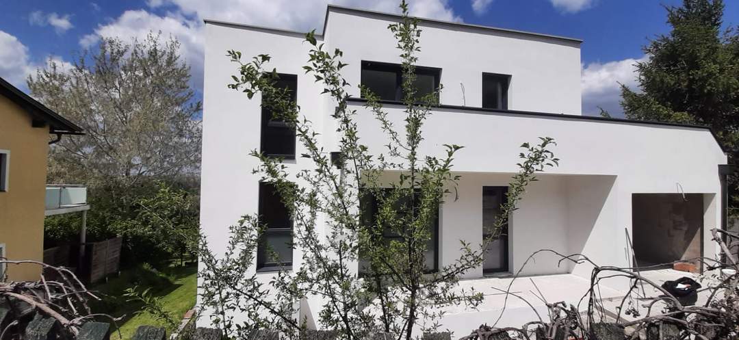 Villa in Hainburg - Bestlage mit unverbaubarem Fernblick