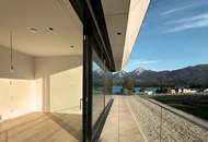 Architektenwohnung mit Infinity-Pool in direkter Seelage