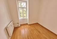 3-Zimmer-Altbauwohnung in der Heinrichstraße - WG-tauglich!