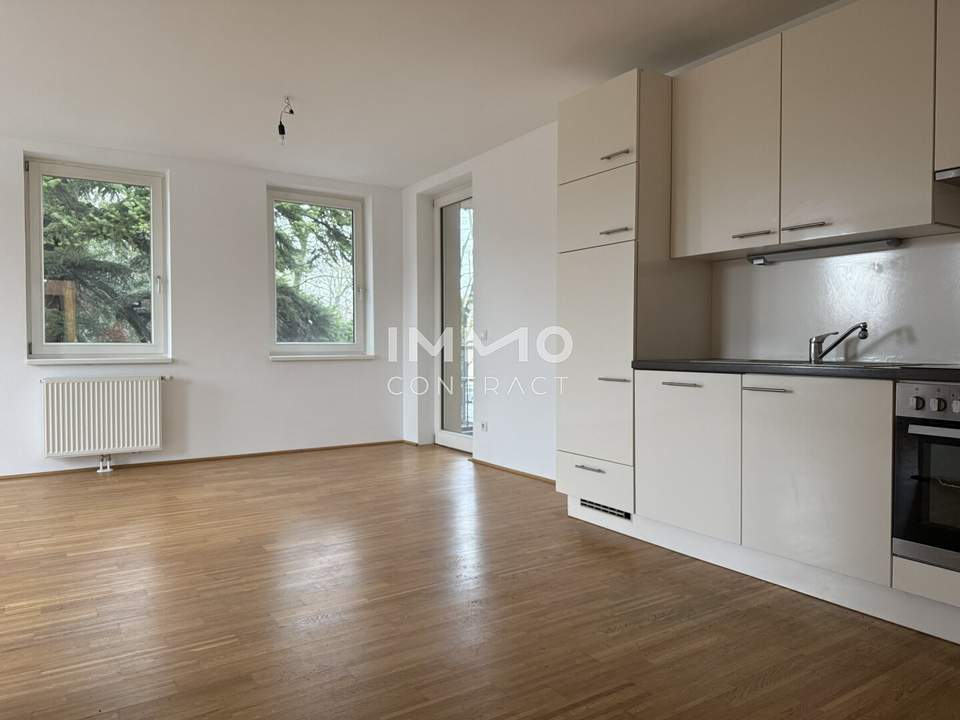 Unbefristet: Modernisierte Altbauwohnung mit Loggia Hochstraße 11 Top 13
