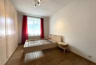 ***Idyllisches Ein- bis Zweifamilienhaus – Natur pur und sofort beziehbar !***
