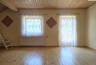 Traumlage trifft Raumwunder: Gepflegtes 8-Zimmer-Haus mit Garten und Ausblick