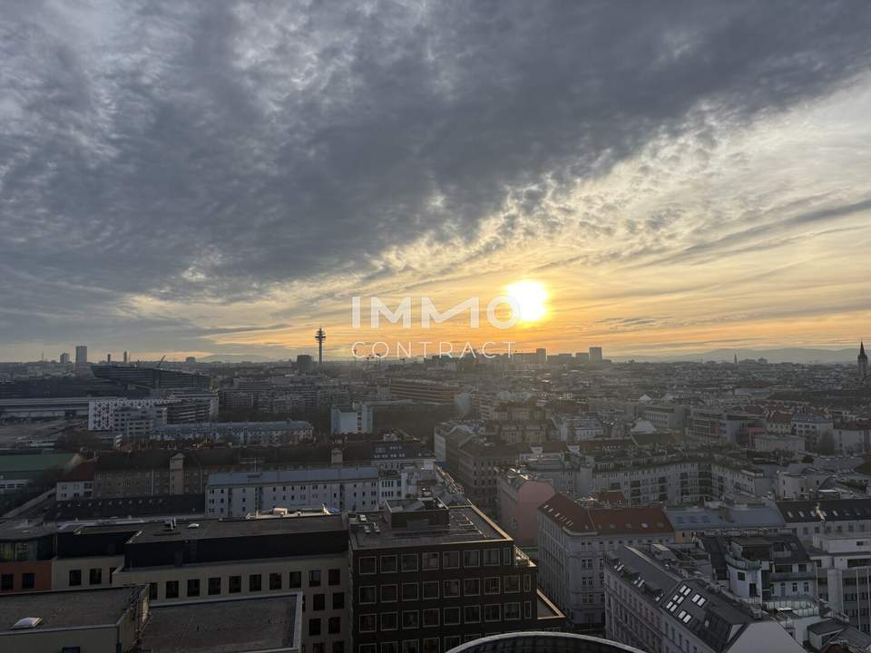 Stephansdom &amp; Sonnenuntergang inklusive: Gemütliche Vierzimmer-Wohnung mit Concierge, Party &amp; BBQ Lounge, Pool usw.