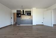 3-Zimmer-Erstbezug mit 23m² Terrasse und kleinen Balkon – Top-Lage &amp; bezugsfertig!
