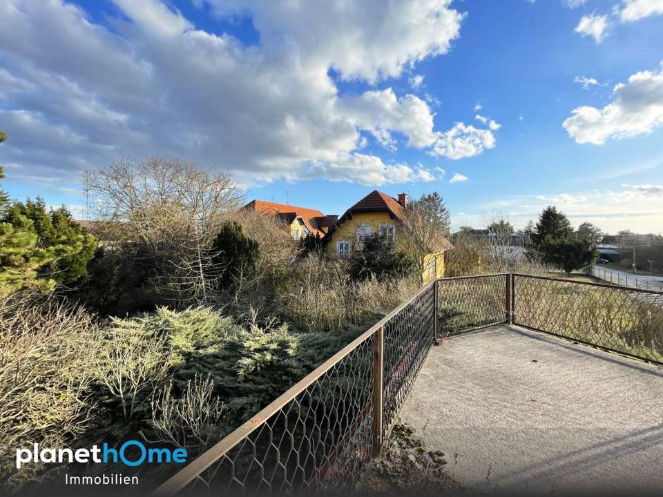 Großes, gut teilbares Baugrundstück mit Abbruchgebäude!