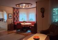 ''Komfortabel ausgestatteter Bungalow mit parkähnlichem Garten''