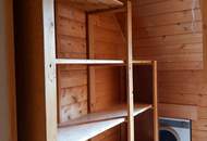 Ruhige Lage mit Gartennutzung! Renovierungsbedürftige Dachgeschoßwohnung