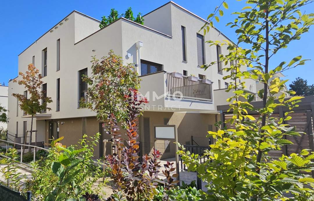 Lichtdurchflutete 2-Zimmer-Balkon-Wohnung im Erstbezug in traumhafter Anlage - provisionsfrei!