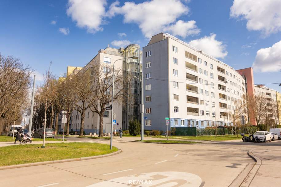 Helle 3-Zi-Wohnung mit Loggia & Stellplatz in 1110 Wien – ideal für WG & City-Leben!, Wohnung-kauf, 349.000,€, 1110 Wien 22., Donaustadt