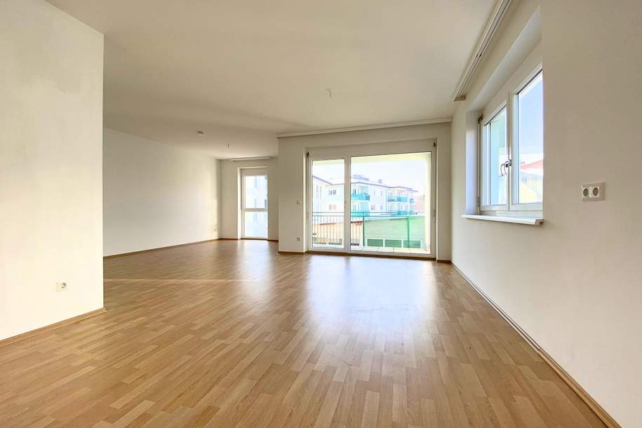 Lichtdurchflutete 3-Zimmer-Genossenschaftswohnung in guter Lage mit Tiefgaragenplatz!, Wohnung-miete, 924,00,€, 2821 Wiener Neustadt(Land)