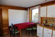 Modernisiertes Einfamilienhaus mit PV -Anlage und viel Platz!