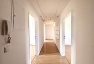 Dachgeschoßwohnung mit 200 m2 Garten