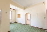 Sanierungsbedürftige Wohnung in wunderschönem Gründerzeithaus nähe U3