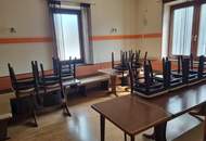 Geräumiges Haus mit großer Wohnung und Gastlokal