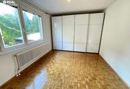Schöne 4,5 Zimmer Loggia-Wohnung mit 32m² Einliegerwohnung &amp; Garage in Grünruhelage