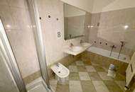 236m² - Zwei Wohneinheiten - WG-Tauglich - U1