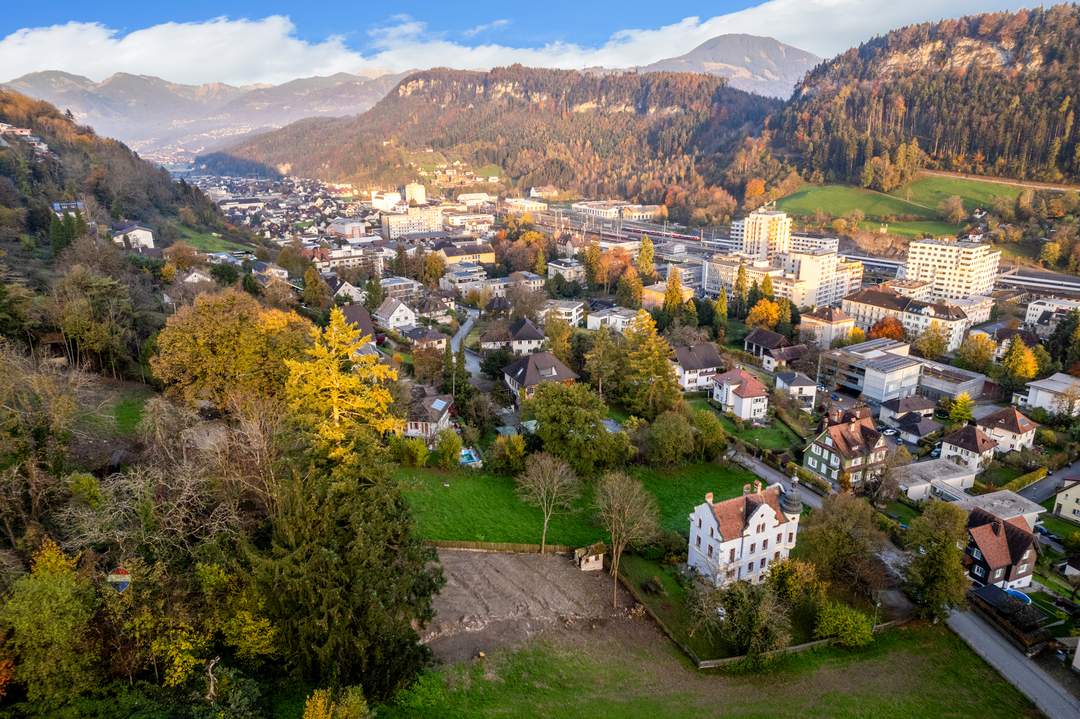 Zentrumnahes Paradies - ungeschliffenes Grundstücksjuwel mit Weitblick
