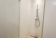 OPERNRING, STAATSOPER, klimatisierte 106 m2 Altbau, 3 Zimmer, Möblierung möglich, Extraküche, 2 Bäder, 4. Liftstock