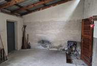 Wohnhaus mit Altbestand und Scheune