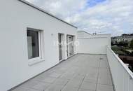 Großzügige Wohnung mit traumhafter Terrasse - provisionsfreier Erstbezug!