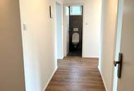 "Neu renovierte, 2-3 Zimmer - Wohnung + Loggia!"