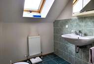 GUT GELEGENES HAUS MIT PFLEGELEICHTEM GARTEN IN BRUNN AM GEBIRGE