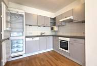 Großzügige DG-Wohnung mit großem, sonnigen Innenhof-Balkon