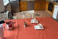 Einfamilienhaus auf großem Grundstück in ansprechender Wohngegend