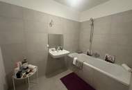 ZU HAUSE AM PULS DER STADT