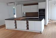 Villa mit Pool, voll unterkellert – mit Top-Ausstattung