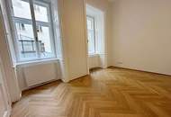 SALZTORGASSE, ERSTBEZUG, 58 m2 Altbauwohnung, Wohnküche, 1 Zimmer, Duschbad, Parketten, 1. Liftstock