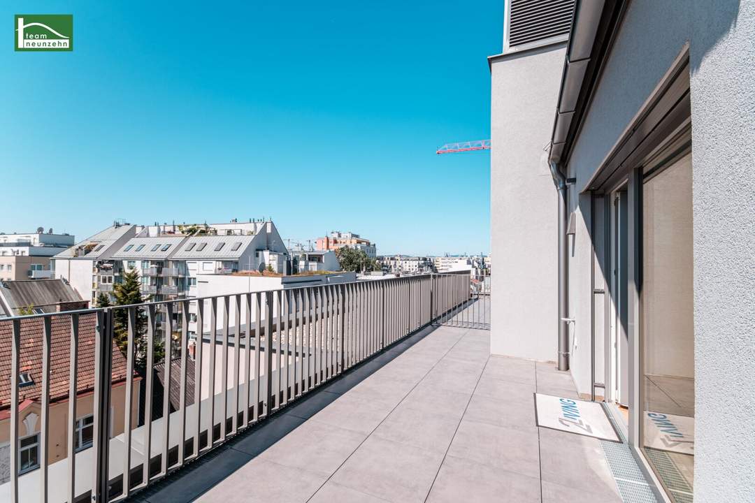 Kaufen und umgehend Einnahmen generieren: Befristet vermietete DG-Wohnung mit großer Südterrasse und Küche unweit der U-Bahn U1! - JETZT ZUSCHLAGEN