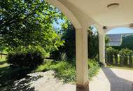 Mehrfamilienhaus, zwei Wohneinheiten, Doppelgarage, 7.337 m2 Grundstück