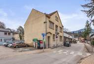 Wohnhaus mit drei Wohneinheiten!