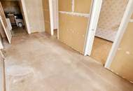 Noch keine Schönheit – aber viel Potenzial! Raumwunder - Selbst Gestalten! Sanierungsbedürftige Altbauwohnung! U-Bahn ums Eck + Traumhaft renoviertes Altbauhaus + Optimalste Infrastruktur und Anbindung!